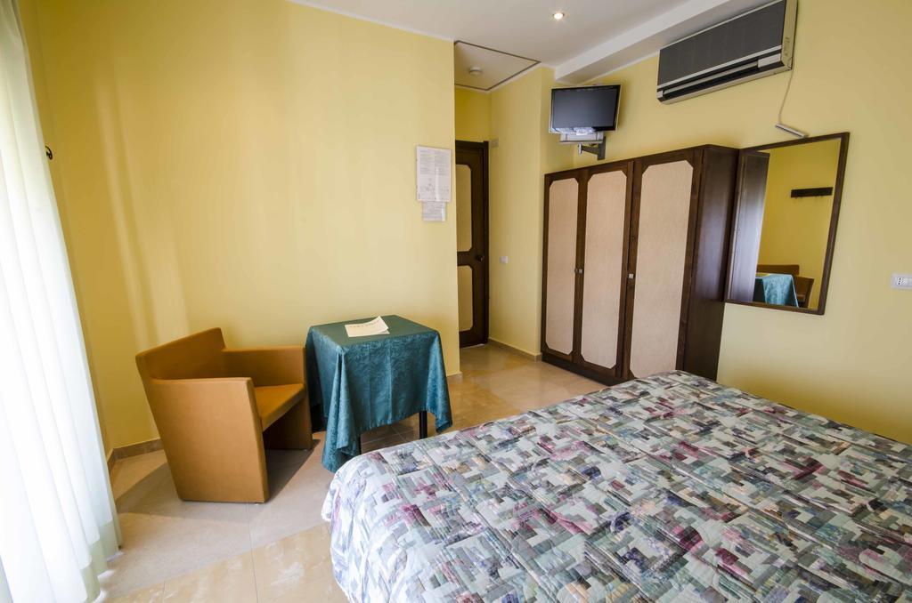 Hotel Tarconte Тарквиния Экстерьер фото